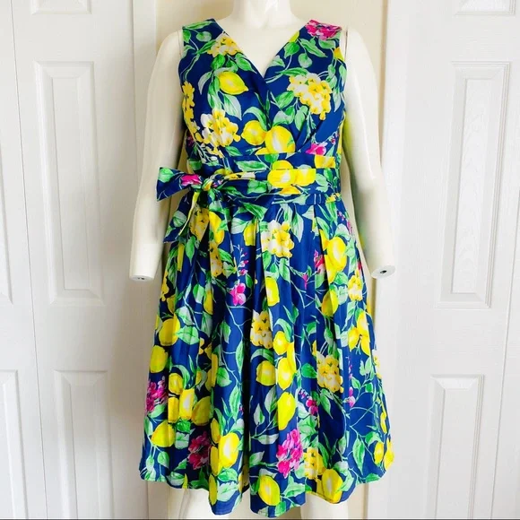 PLUS Lemon Belted Pleated cotton Dress - 14 - Picture 2 of 14